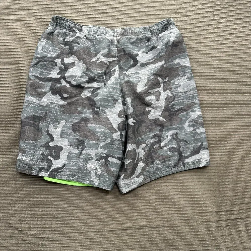 Nike Swim Shorts Men Large‎ Gray Camo Polyester Lined Beach Weekend Vacation.